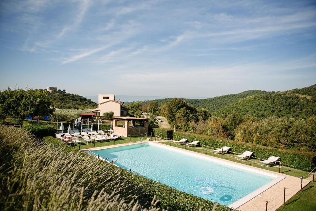 Tenuta Di Forte Sorgnano 구알도카타네오 외부 사진